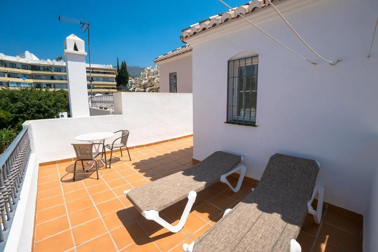 Urb Pueblo Mediterraneo Nerja 0*,